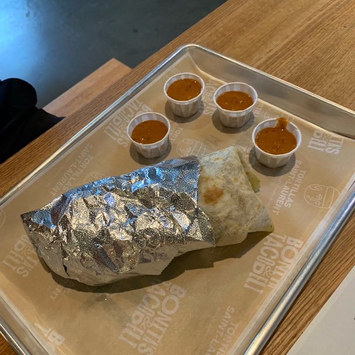 photo of BONITA’S TACO & DELI Vegan Birria Burrito shared by @colphax on  12 May 2022 - review