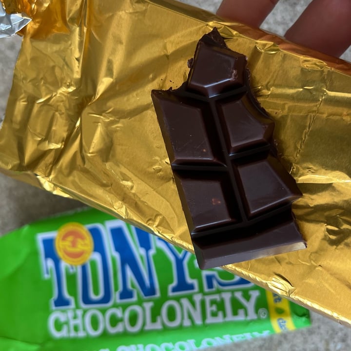 review photo of Tony’s Chocolonely Dark Almond Sea Salt 51% shared by @callyjoart on 01 Aug 2022 - review