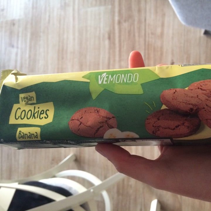 photo of Vemondo Vegan Cookies Banana shared by @lalagbert on  19 Feb 2022 - review