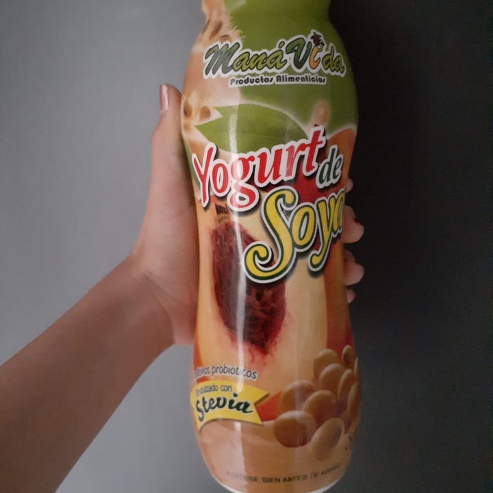 photo of Maná vida Yogurt De Soya shared by @isamarquez on  25 Aug 2020 - review