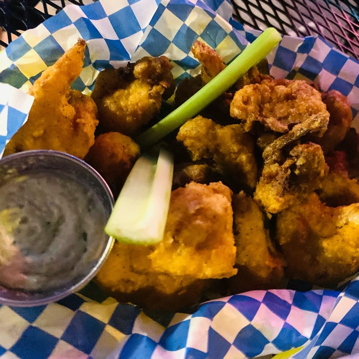 photo of Detroit Street Filling Station Buffalo Cauliflower Wings shared by @allhess on  10 Oct 2021 - review