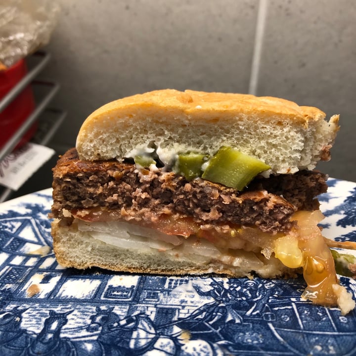 photo of NotCo Not Burger XL shared by @rbtinez15 on  26 Jun 2021 - review