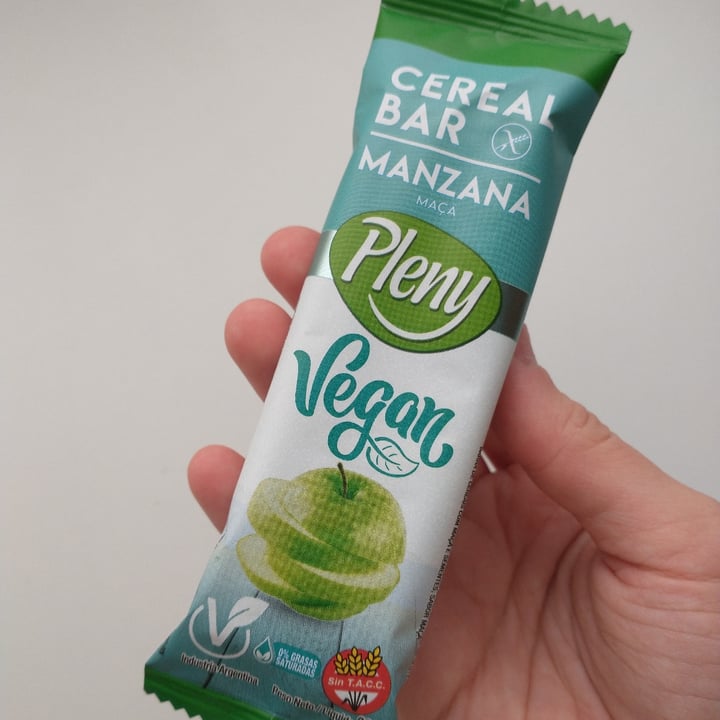 photo of Pleny Barra de Cereal con Manzana shared by @julisadovsky on  29 Jun 2022 - review