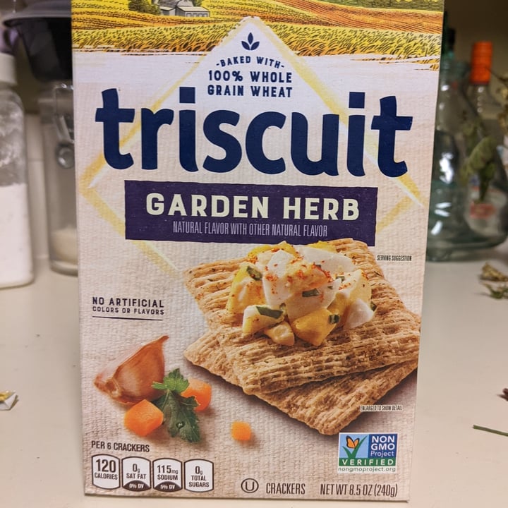 photo of Triscuit Garden Herb shared by @kristikrum on  03 Dec 2021 - review