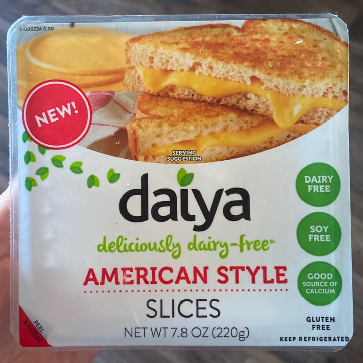 photo of Daiya American Style Slices shared by @vegakat on  29 Apr 2020 - review