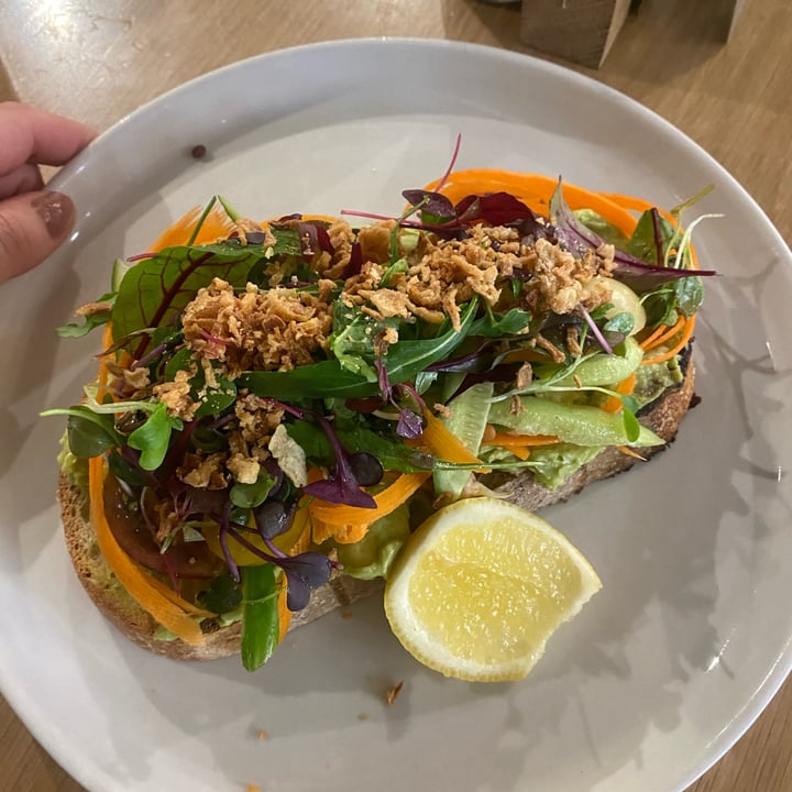 photo of Woolworths Cafe Salad Sandwich shared by @bronwynpaige on  17 Nov 2022 - review