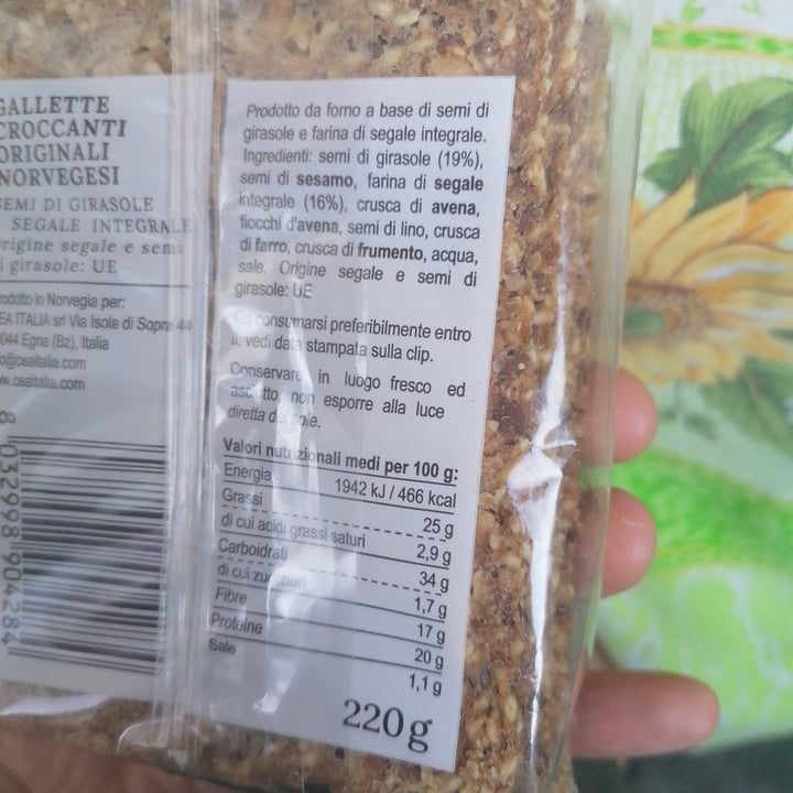 photo of DailyBread Norvegesi Semi Di Girasole E Segale Integrale shared by @marlene3 on  25 May 2022 - review