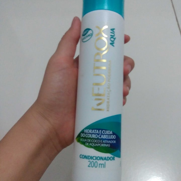 review photo of Neutrox Shampoo neutrox shared by @vitoria12556 on 19 Sep 2021 - review