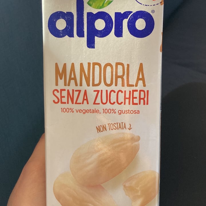 photo of Alpro Mandorla Senza Zuccheri shared by @zazie21 on  19 Mar 2022 - review