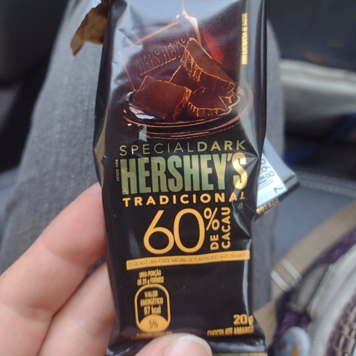 photo of Hershey's Aerado Chocolate 60% shared by @vanessacravolima on  28 Aug 2022 - review