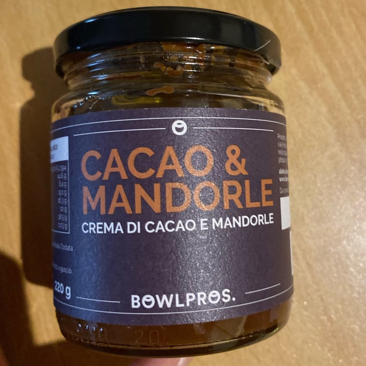 photo of Bowlpros Crema Cacao E Mandorle shared by @ddenii on  29 Jun 2022 - review