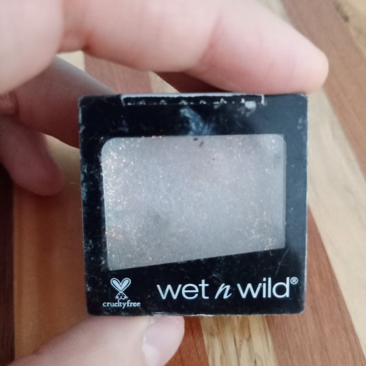 photo of Wet n Wild Beauty NEW! Color Icon Glitter Single-Bleached shared by @ilselogo on  31 Jul 2020 - review
