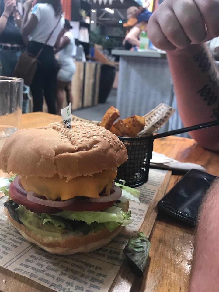 photo of Vegan Street Food ZA Beyond Burger shared by @carrienissiotis on  25 Feb 2020 - review