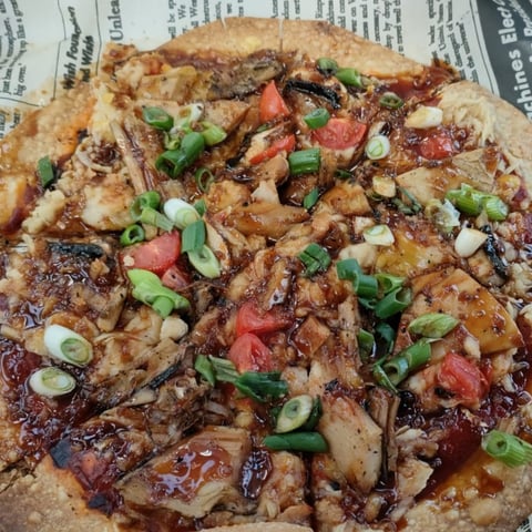 Sticky Asian BBQ Chick'n Pizza