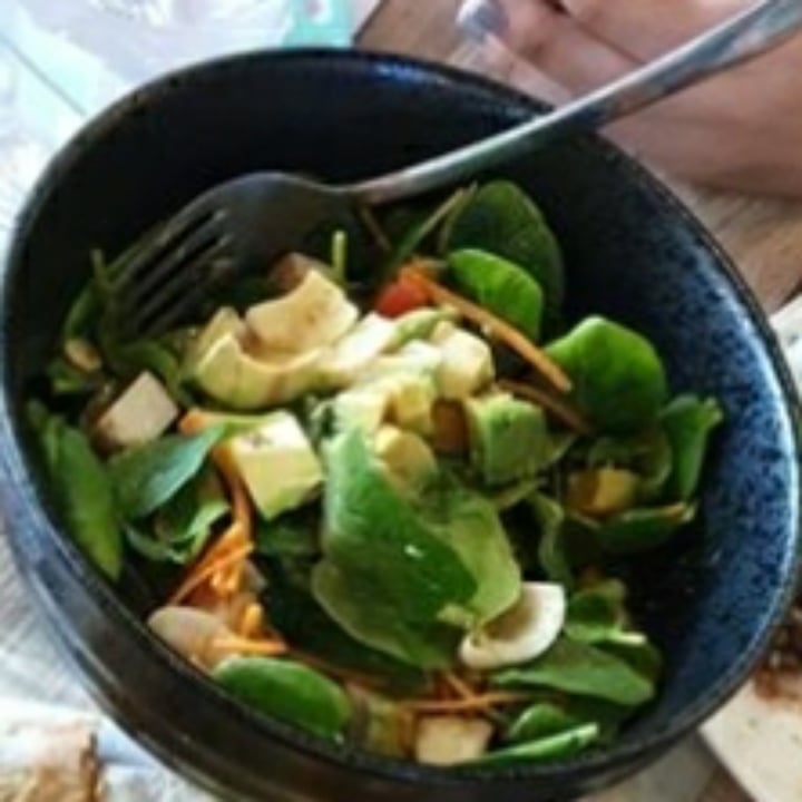 photo of WellSmoocht Oriental express salad shared by @sakudevi21 on  07 Sep 2020 - review