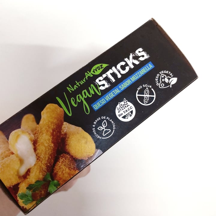 review photo of Naturalrroz vegan sticks shared by @poni on 22 Oct 2022 - review