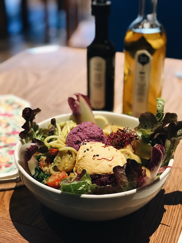 photo of Flax&Kale Superfood Salad Bowl shared by @lapaltacaleta on  10 Dec 2019 - review