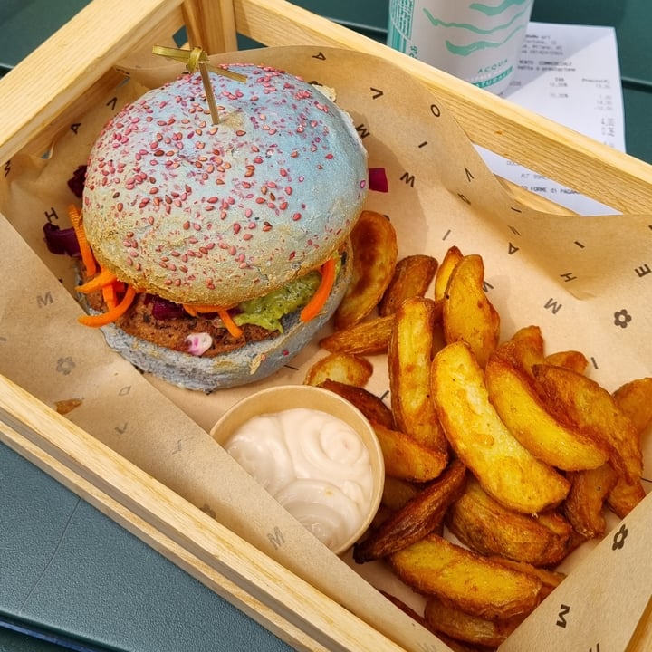 photo of Flower Burger I Puffi Burger shared by @dantr on  03 May 2022 - review