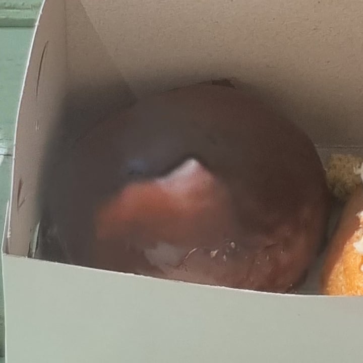 photo of Grumpy & Runt | Little Deli & Donuts Boston Creme Filled shared by @sunshineyum on  05 May 2022 - review