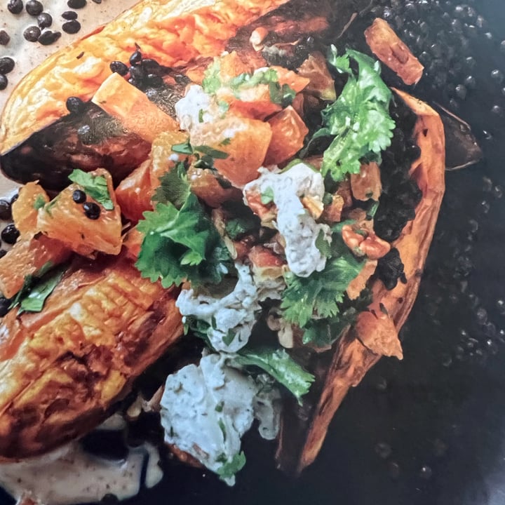review photo of Purple Carrot Roasted sweet potatoes and beluga lentils shared by @archiethepig on 29 May 2022 - review