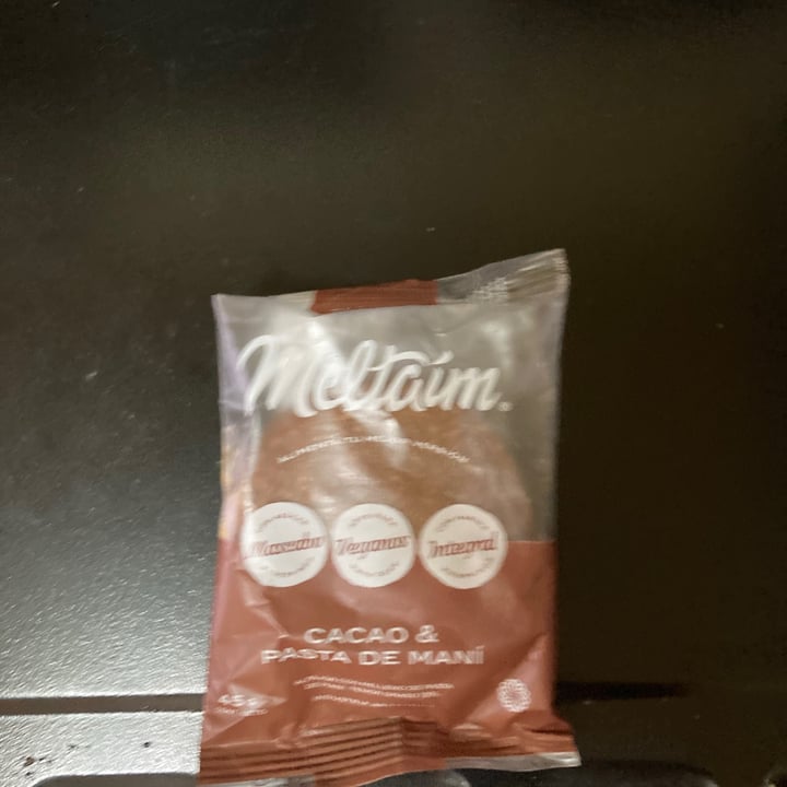 photo of Meltaím Alfajor De Cacao Y Pasta De Maní shared by @valentinaenecoiz on  09 Apr 2021 - review