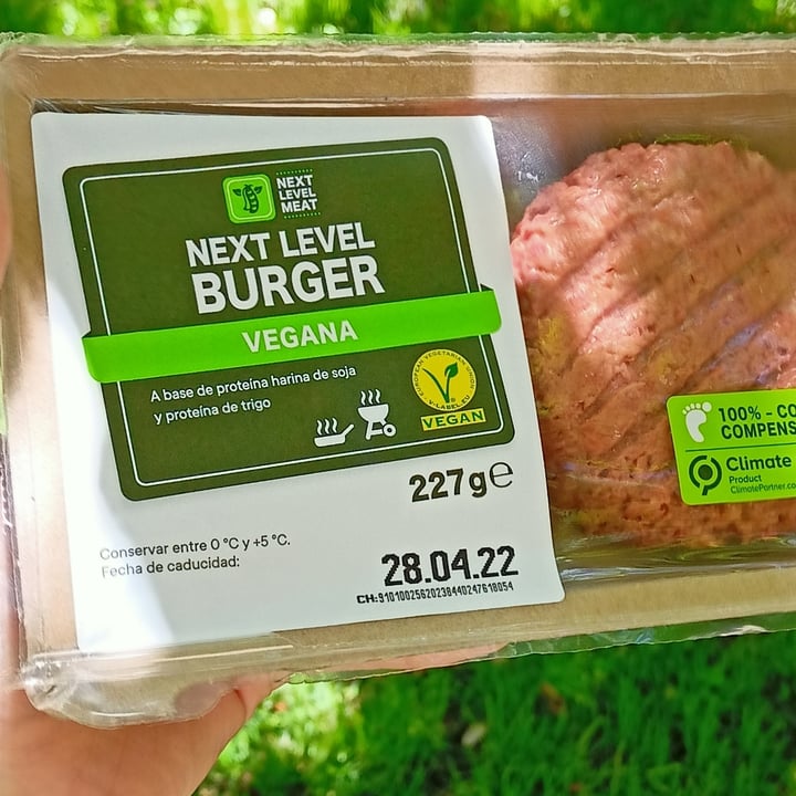review photo of Next Level Meat Burger Vegetali shared by @natatalia on 25 Apr 2022 - review