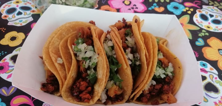 photo of Calaca Vegana Tacos De Soya Estilo Al Pastor shared by @solvillasando on  25 Jan 2020 - review