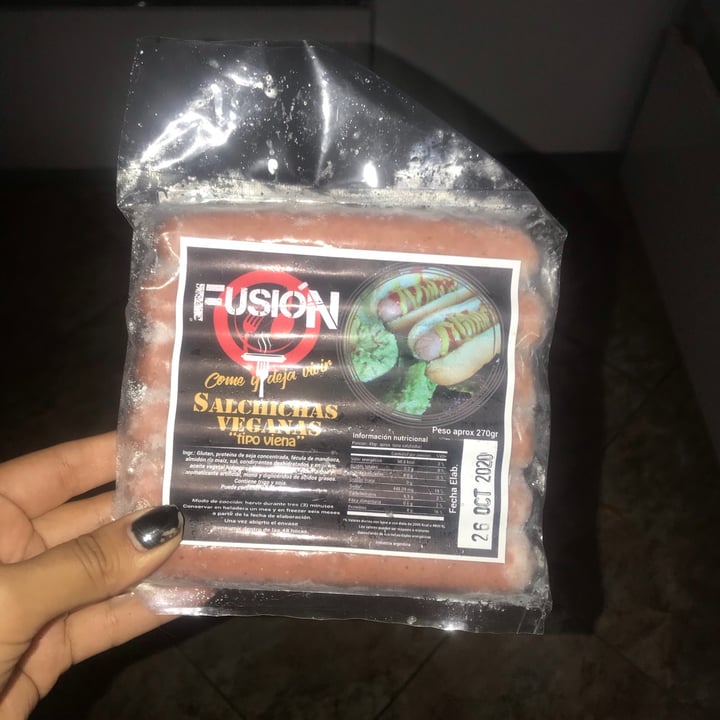 photo of Fusión vegana Salchichas Veganas tipo Viena shared by @samirodriguez on  16 Dec 2020 - review