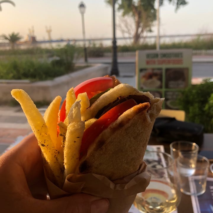 photo of Let’s Vegan Rethymno Restaurant Gyros pita shared by @gitagm on  20 Aug 2021 - review