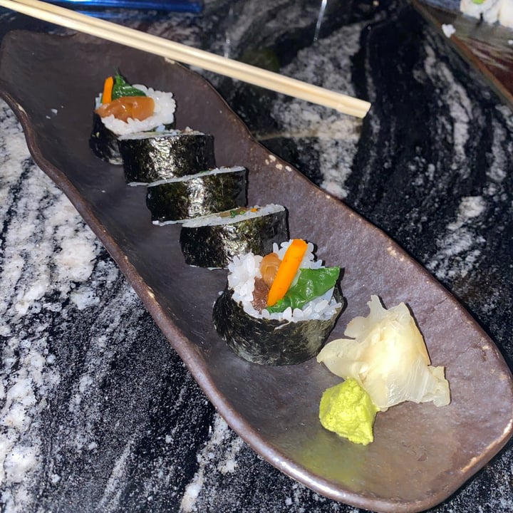 review photo of JOI Asian Bistro Tempura Tofu Roll shared by @elexis on 09 May 2022 - review