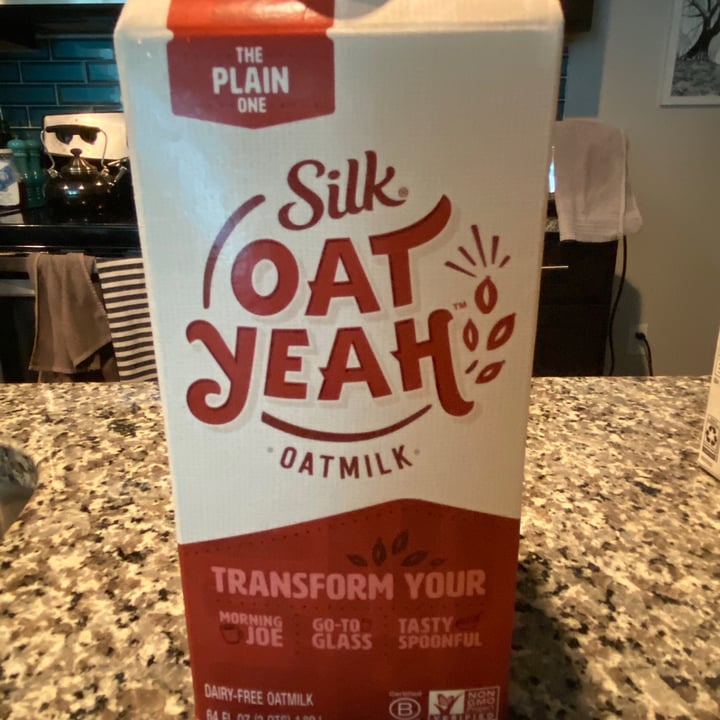 photo of Silk Oat Yeah Oatmilk The Plain One shared by @kellylemon on  29 Apr 2020 - review