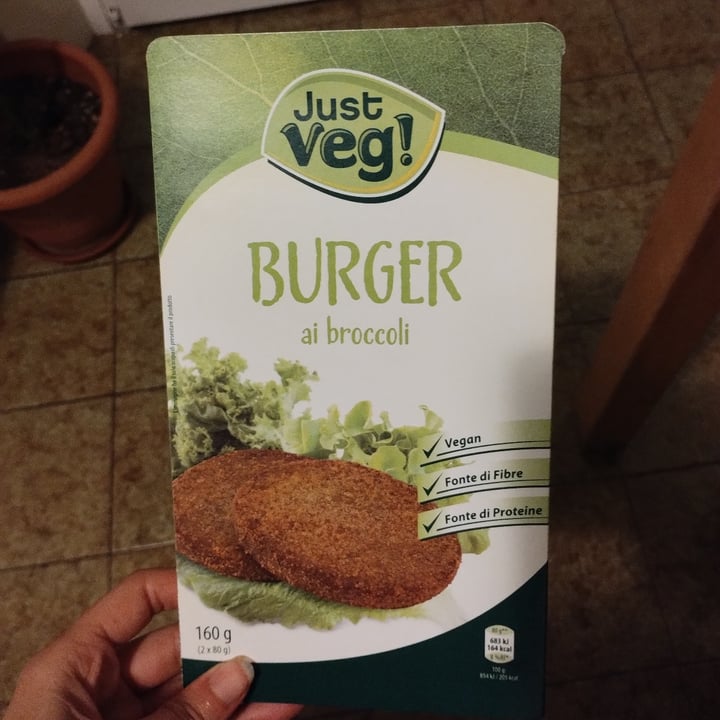 photo of Just Veg! (ALDI Italy) Burger Ai Broccoli shared by @alfa94 on  15 Dec 2022 - review