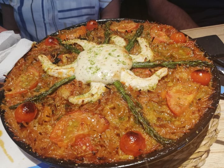photo of Restaurante Alive PAELLA CON GAMBAS shared by @antopu86 on  05 Aug 2019 - review