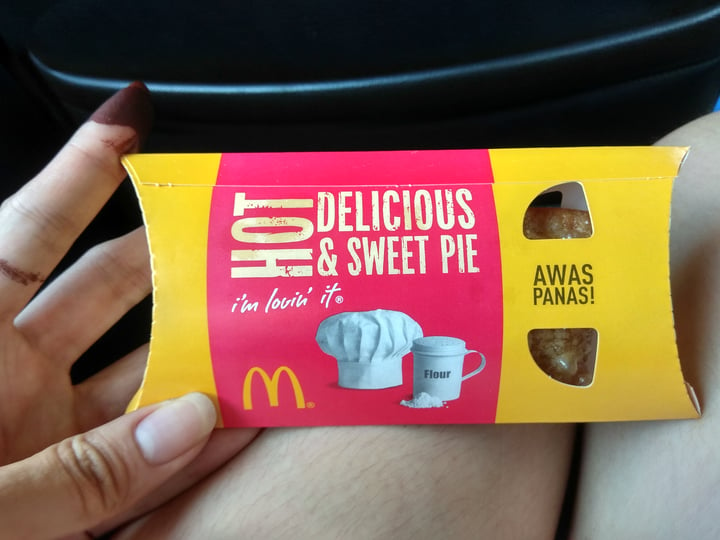 photo of McDonald's Pulut hitam pie shared by @serveuwithlove on  10 May 2018 - review