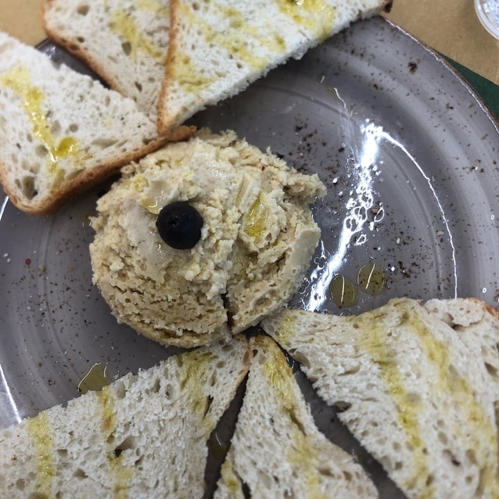 photo of NaturaSì Corciano Hummus con crostini shared by @alessandratesta on  12 Jul 2022 - review