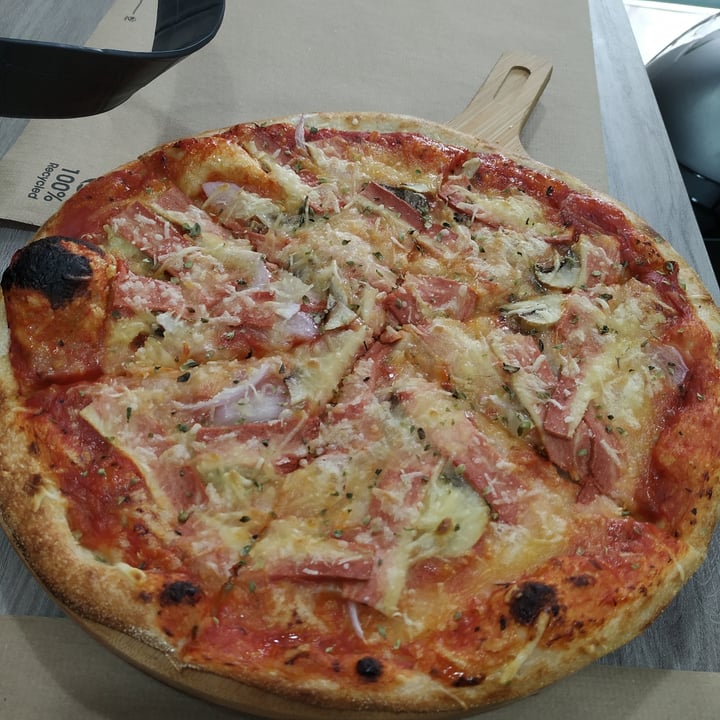 photo of deWeggie's Pizza Carbonara shared by @ditovegan on  22 Sep 2021 - review