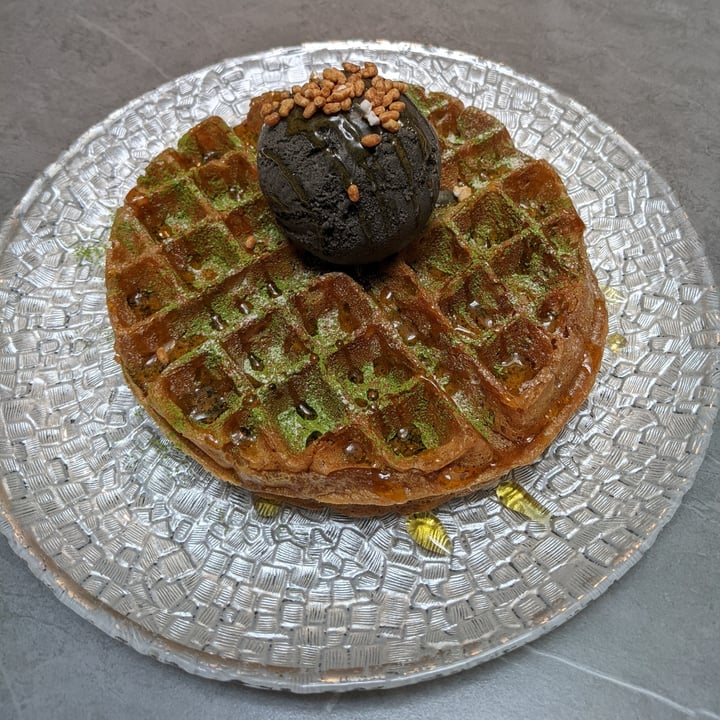 photo of Hvala Craig Road Mochi Waffles with gelato shared by @shanying on  30 Oct 2021 - review