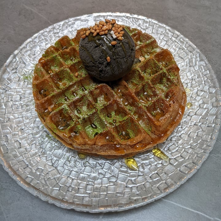 review photo of Hvala Craig Road Mochi Waffles with gelato shared by @shanying on 30 Oct 2021 - review