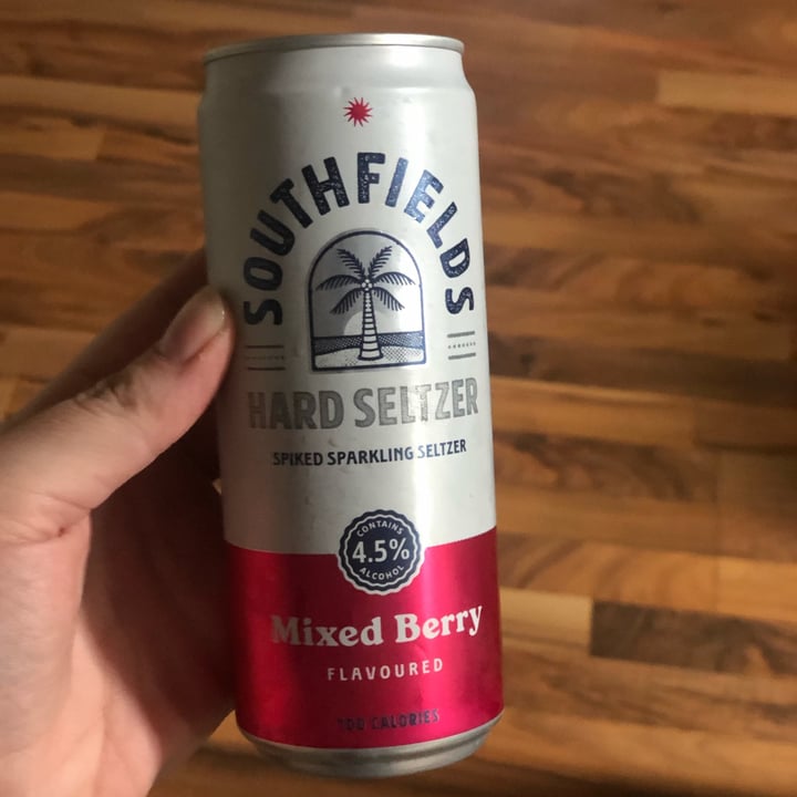 photo of Southfields Seltzer shared by @lenicpretorius on  28 Dec 2021 - review