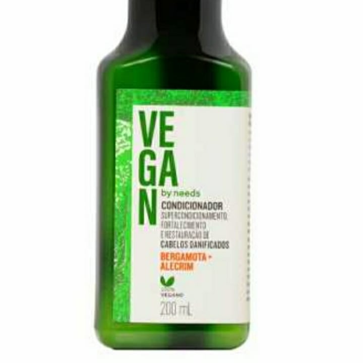 photo of Vegan by Needs Condicionador shared by @janaserrano on  28 Apr 2022 - review