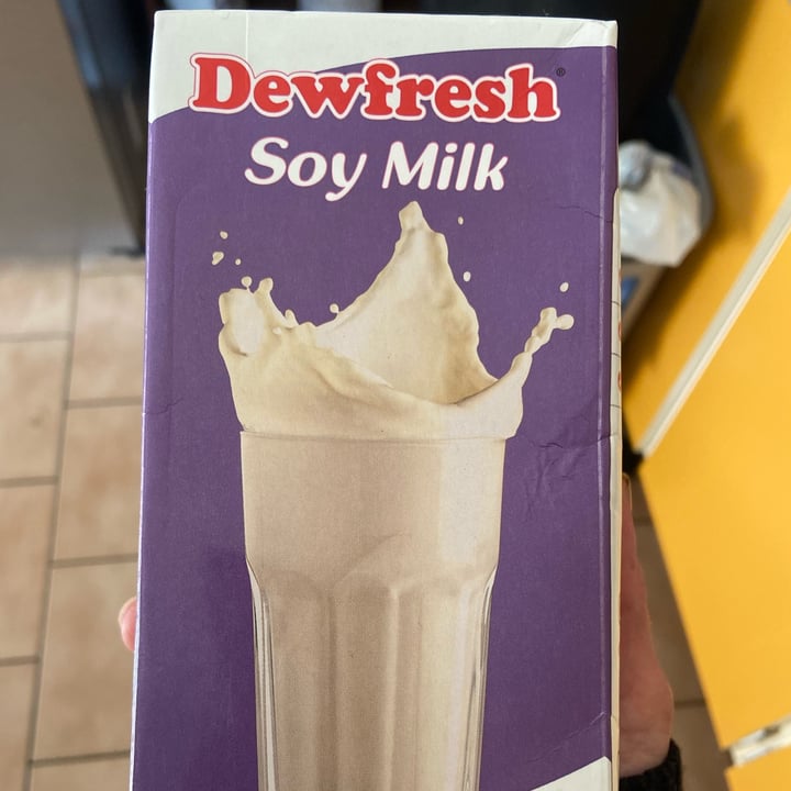 photo of Dewfresh Dewfresh Soy Milk shared by @samanthabunnyfluff on  26 Oct 2021 - review