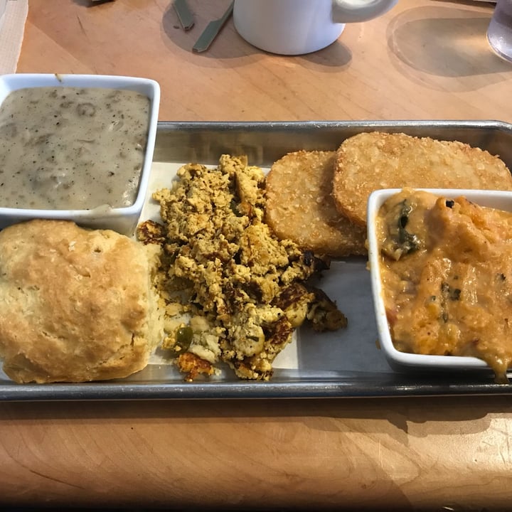 review photo of V-Grits Breakfast Platter shared by @taromeet on 09 Oct 2022 - review
