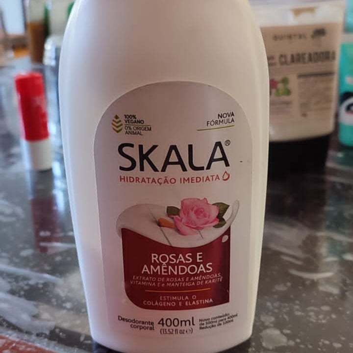 review photo of Skala hidratante corporal shared by @cseaccg on 07 May 2022 - review