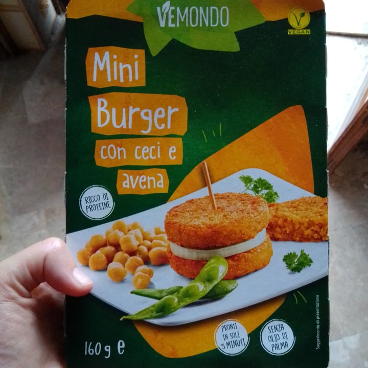 photo of Vemondo Mini Burger con Ceci e Avena shared by @vegatta on  24 Apr 2022 - review