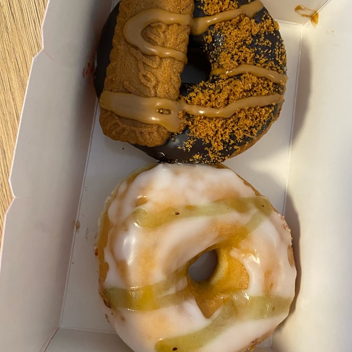 photo of Royal Donuts Zürich Donouts shared by @annamansueto on  18 May 2022 - review