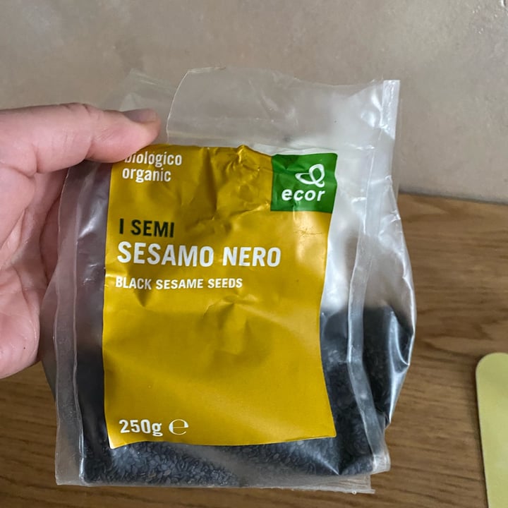 photo of Ecor Semi di sesamo nero shared by @tropy17 on  15 Mar 2022 - review