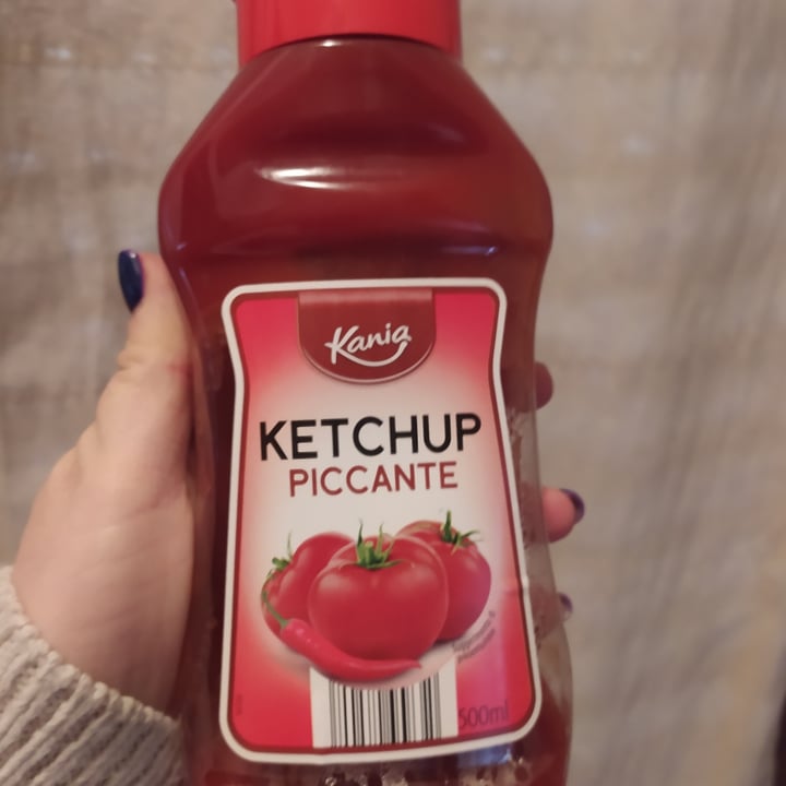 photo of Kania Ketchup Piccante shared by @smarrita on  13 Mar 2022 - review