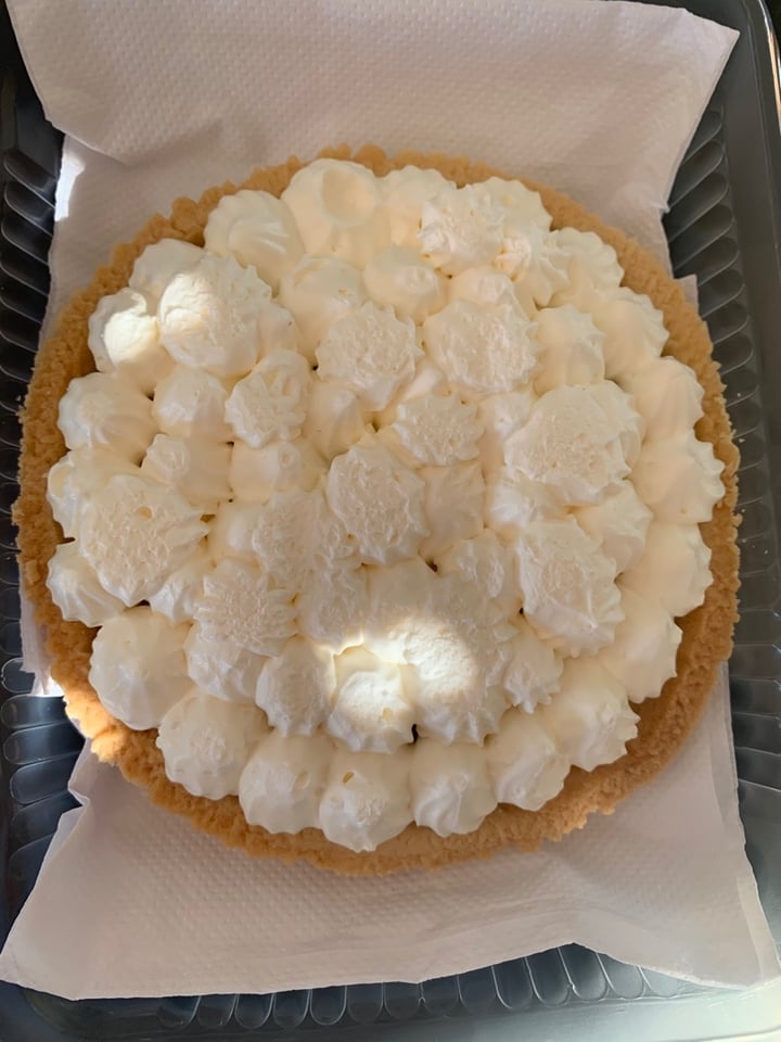 photo of Veganius Lemon Pie shared by @canica on  17 Apr 2020 - review