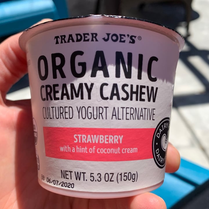 photo of Trader Joe's Organic Creamy Cashew Cultured Yogurt Alternative Strawberry shared by @jleesavegan on  27 May 2020 - review