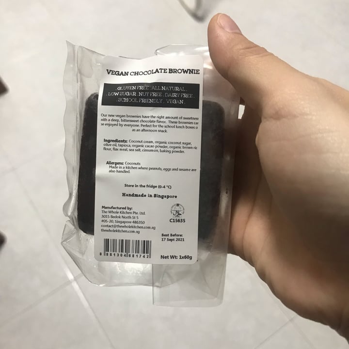 review photo of The Whole Kitchen Vegan Chocolate Brownie shared by @veggieoty on 29 Oct 2021 - review